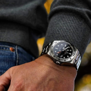 Alternative view of Rolex Explorer II 216570-0002