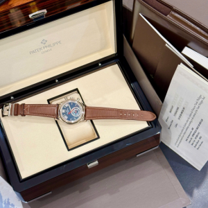Alternative view of Patek Philippe Annual Calendar Chronograph 5960/01G-001 White Gold 18k